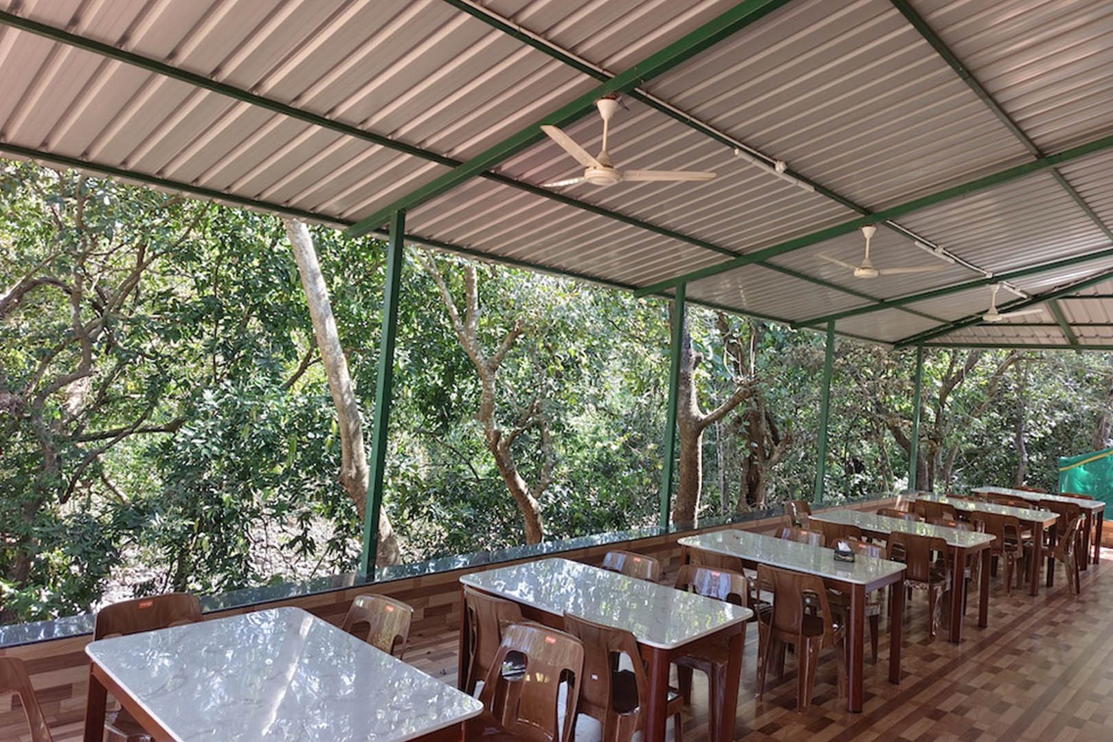 Canteen2